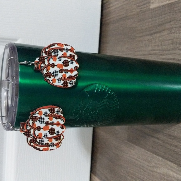 #362Halloween/Fall Wooden Dangle Pumpkin Earrings. Pumpkins on pumpkins. - Picture 1 of 4